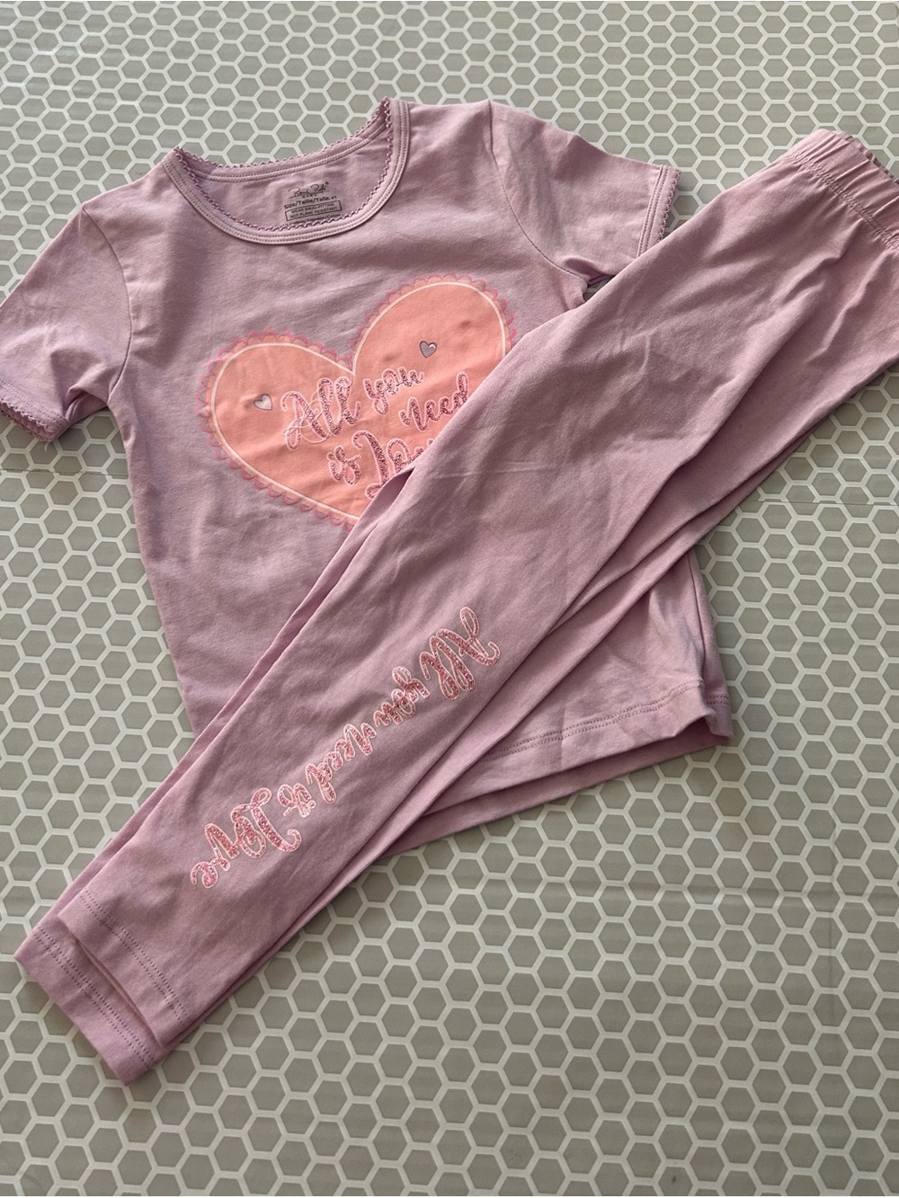 NWT Rene Rofe Pink Heart Pajama Set. Size 4T